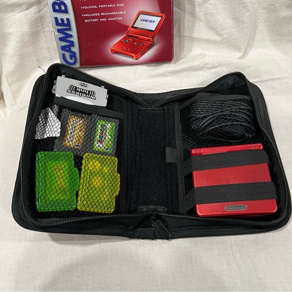 Game Boy Advance SP - Picture 7 of 8